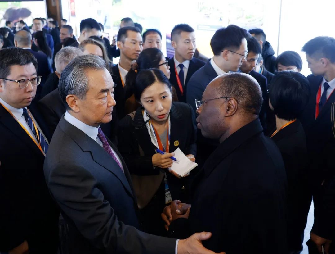 查尔斯国王拒绝让癌症打乱他的计划，准备再次进行海外访问