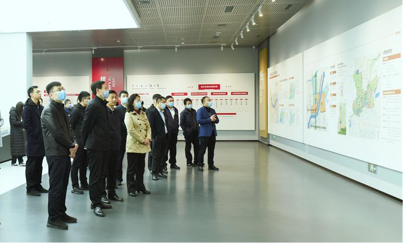 安大略开始建造第一座小型反应堆，旨在引领新的核技术