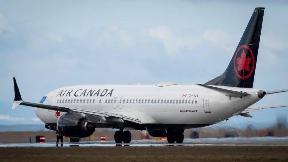 易捷航空阿利坎特飞往曼彻斯特的航班紧急备降盖特威克机场