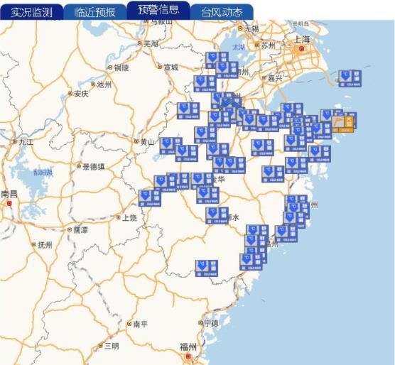 英国气象局对36个地区发布了雷电警报，并延长了天气警报