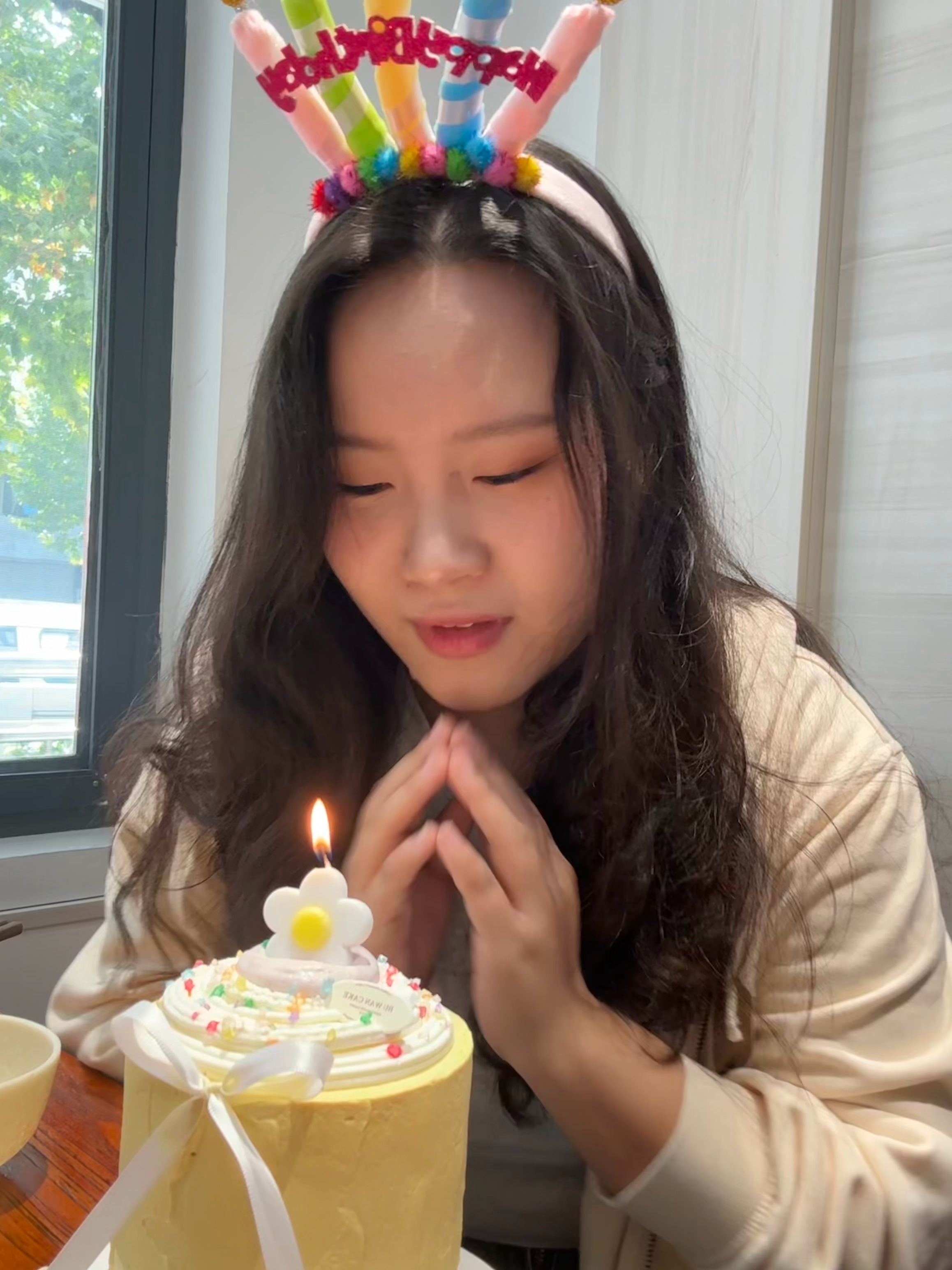 克里斯蒂娜·贝拉亚去世，年仅24岁：真人秀明星“从浴缸里摔下来撞到头”后不幸身亡