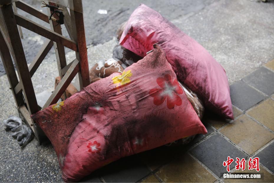 巴西热气球起火坠落，造成8人死亡，13人受伤