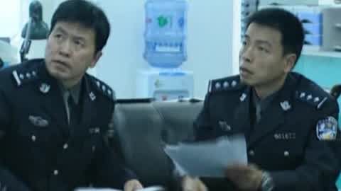 突发事件：REO Speedwagon乐队的歌手特里·卢特雷尔在可怕的车祸后被送往医院