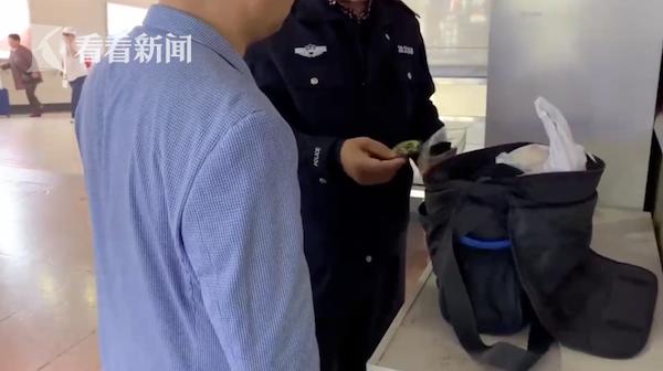 明尼苏达州政客被“假扮警察的人”枪杀