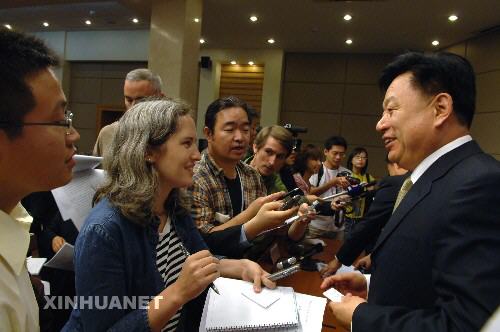 官员表示，多米尼加共和国一名等待被驱逐出境的美国公民被发现死在牢房里